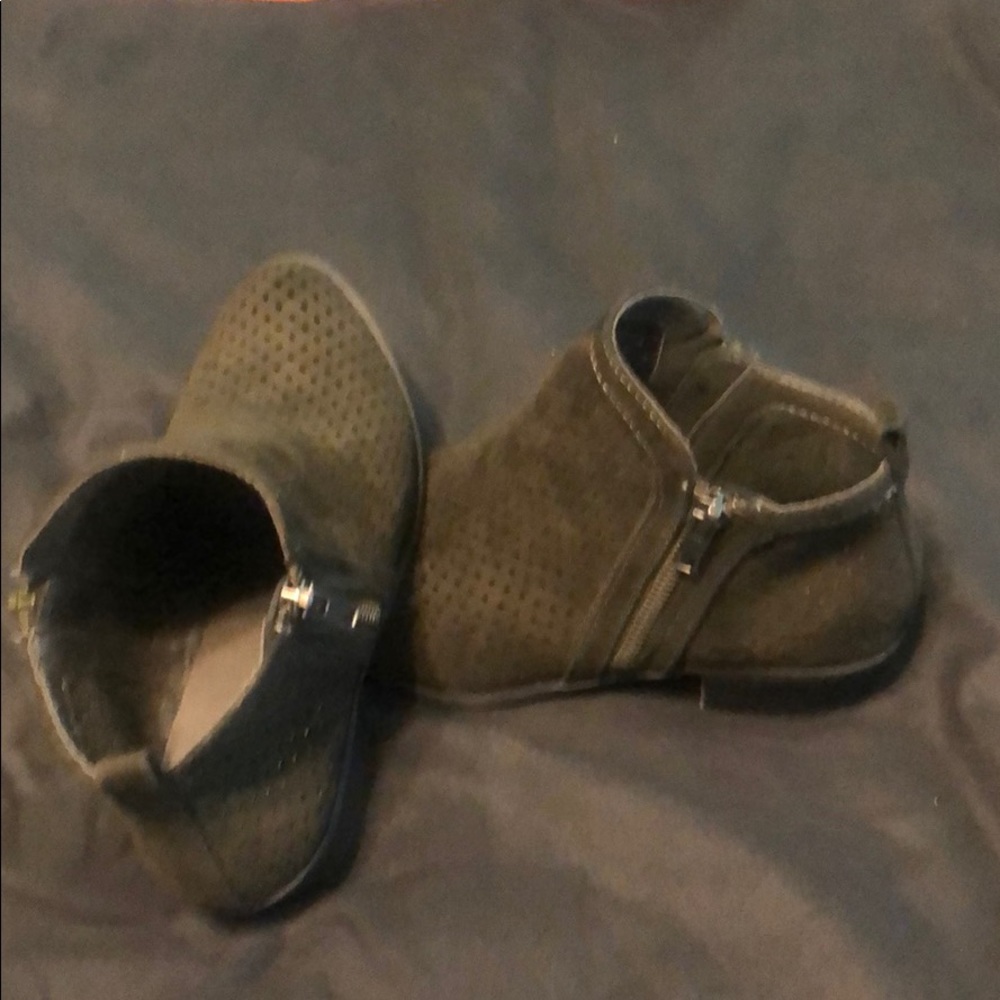 Nice Madden girl shoes!